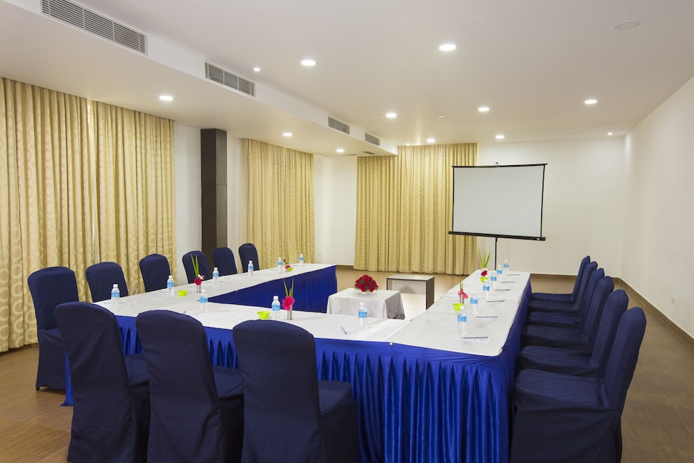 Landmark Pallava Beach Resort Mahabalipuram Chen 22/32