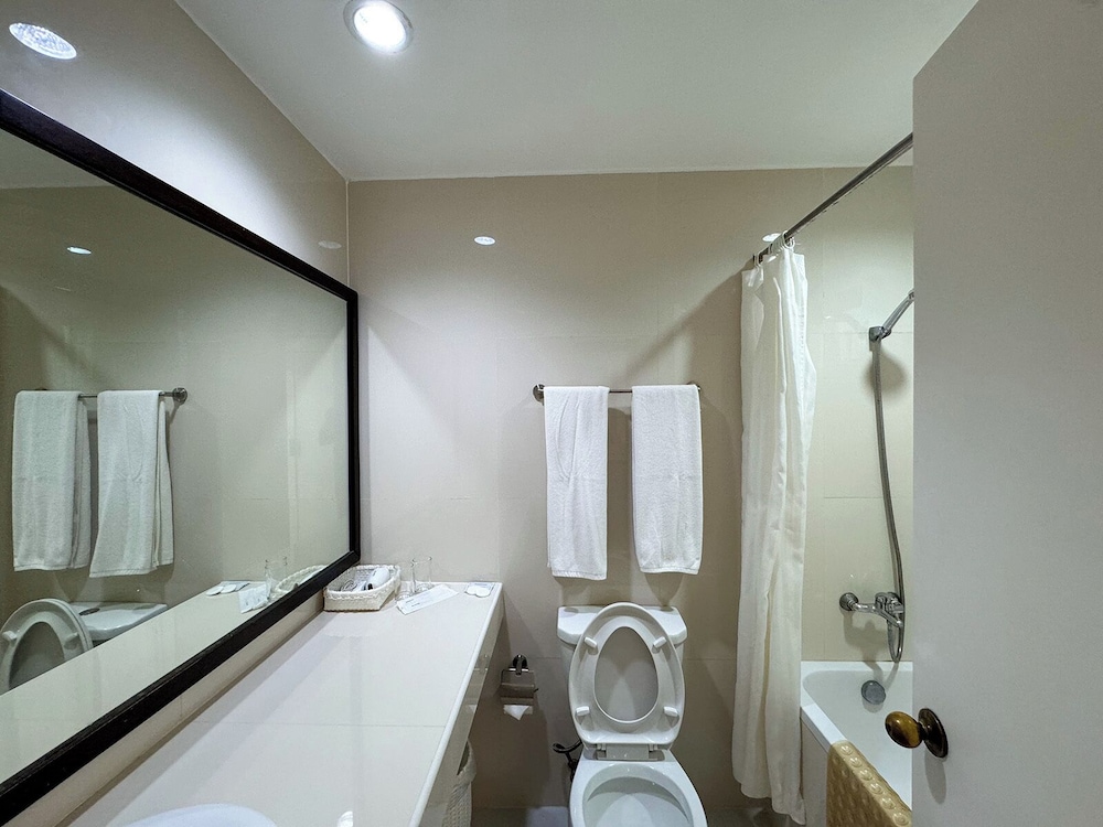 Pacific Cebu Resort International 48/50