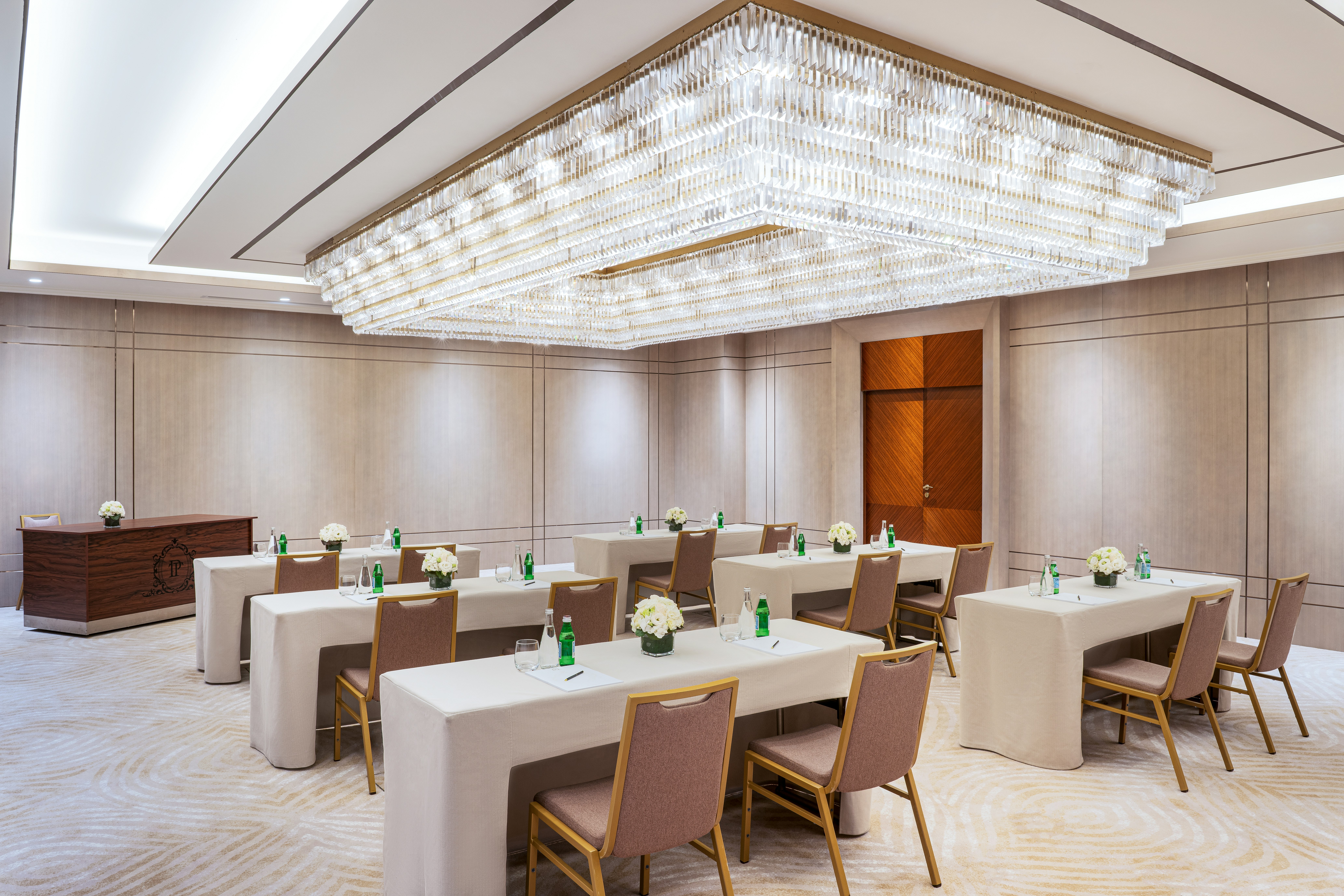 The Plaza Doha, LXR Hotels and Resorts 47/56