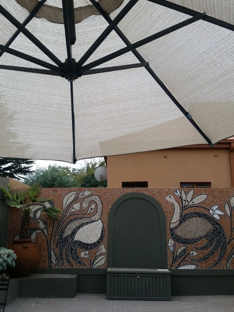 Izimbali Lodge 4/21