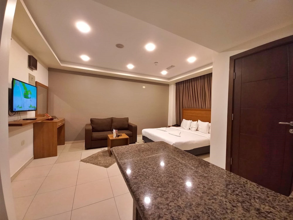 Lujain Hotel Suites 22/50
