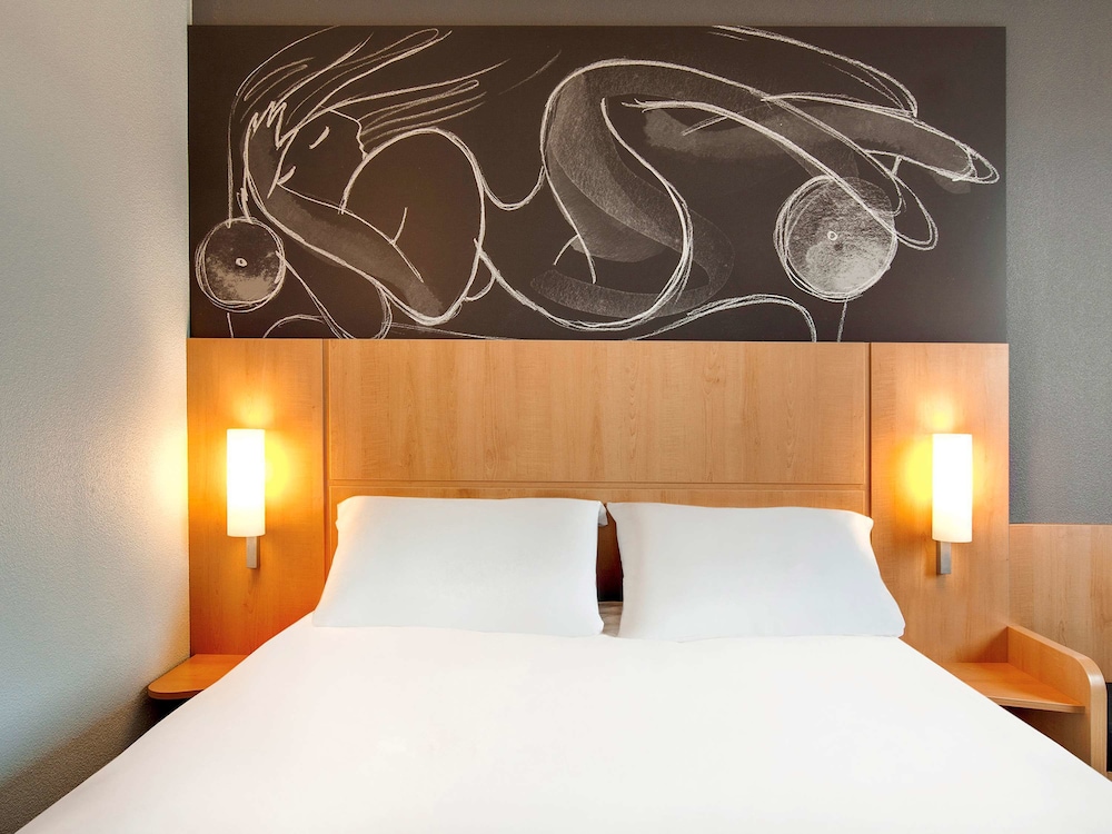 Hotel Ibis Annecy Centre Vieille Ville 25/73