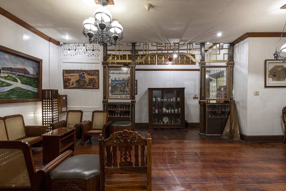 Grandpa's Inn 21/34