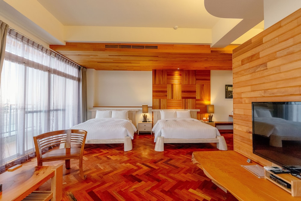 Bay Forest Boutique Hotel 26/72