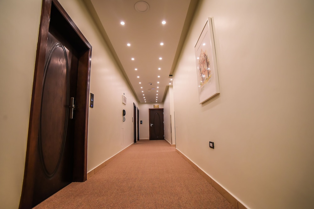 Petra Boutique Hotel 45/50