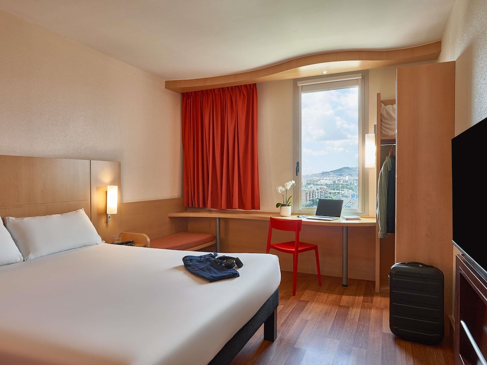 Standard, Double Bed, Accessible
