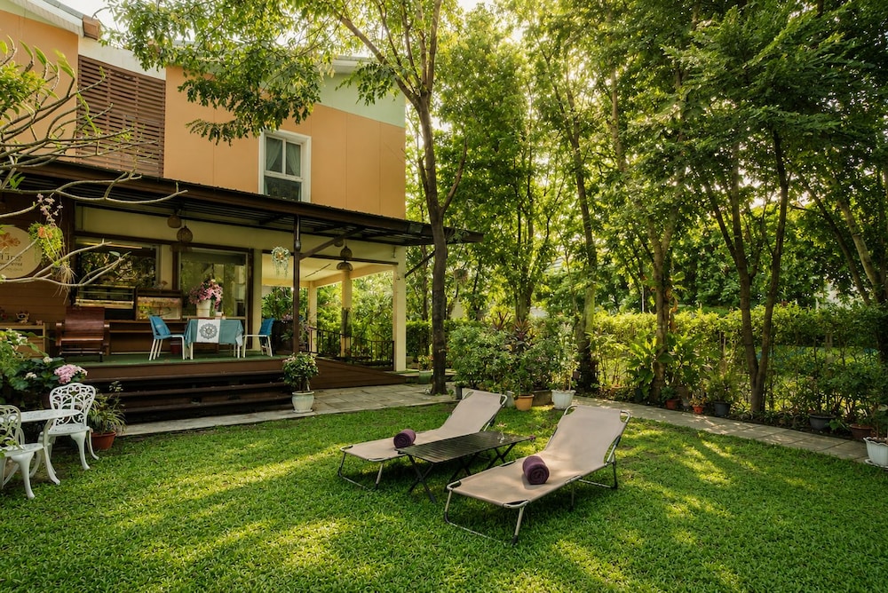 U Tiny Boutique Hotel 45/50