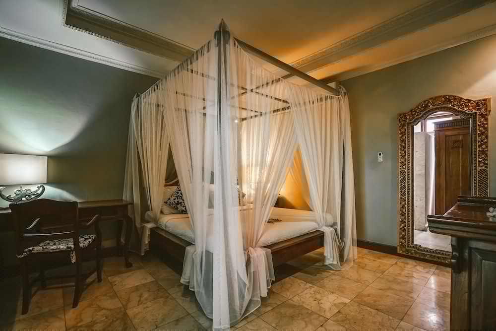 Honeymoon Guesthouse 42/75