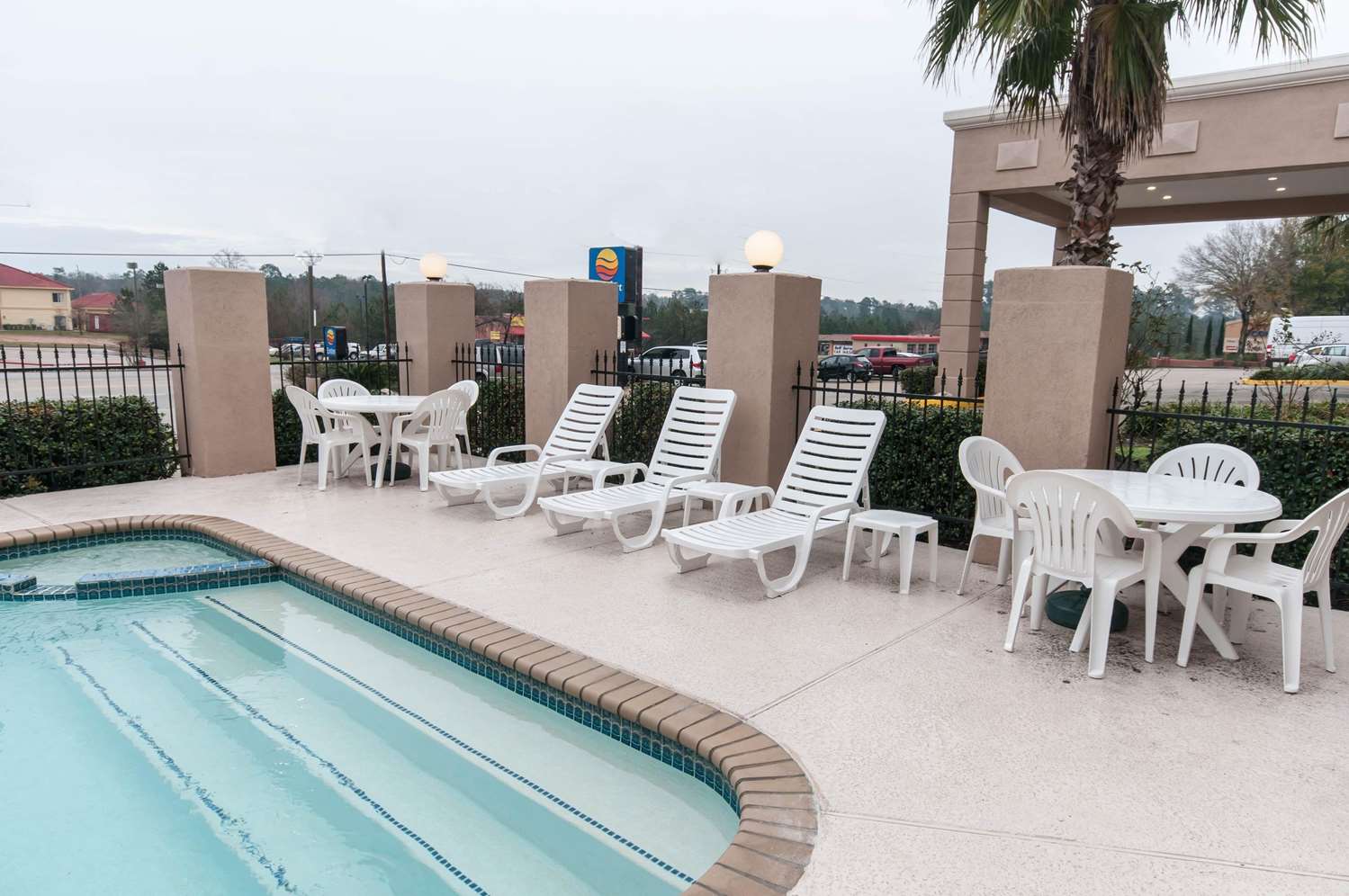 Comfort Inn North Conroe, TX 47/48