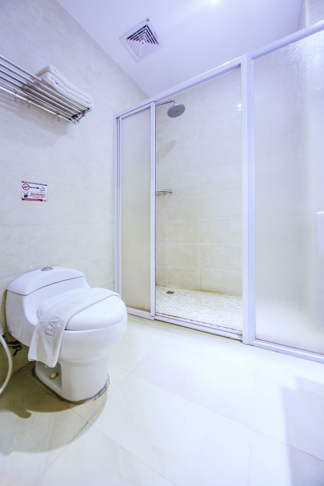 Batam City Hotel 49/50