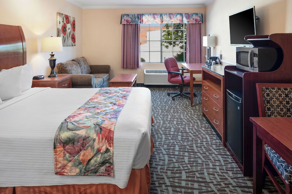 Glendale Hotel 26/38