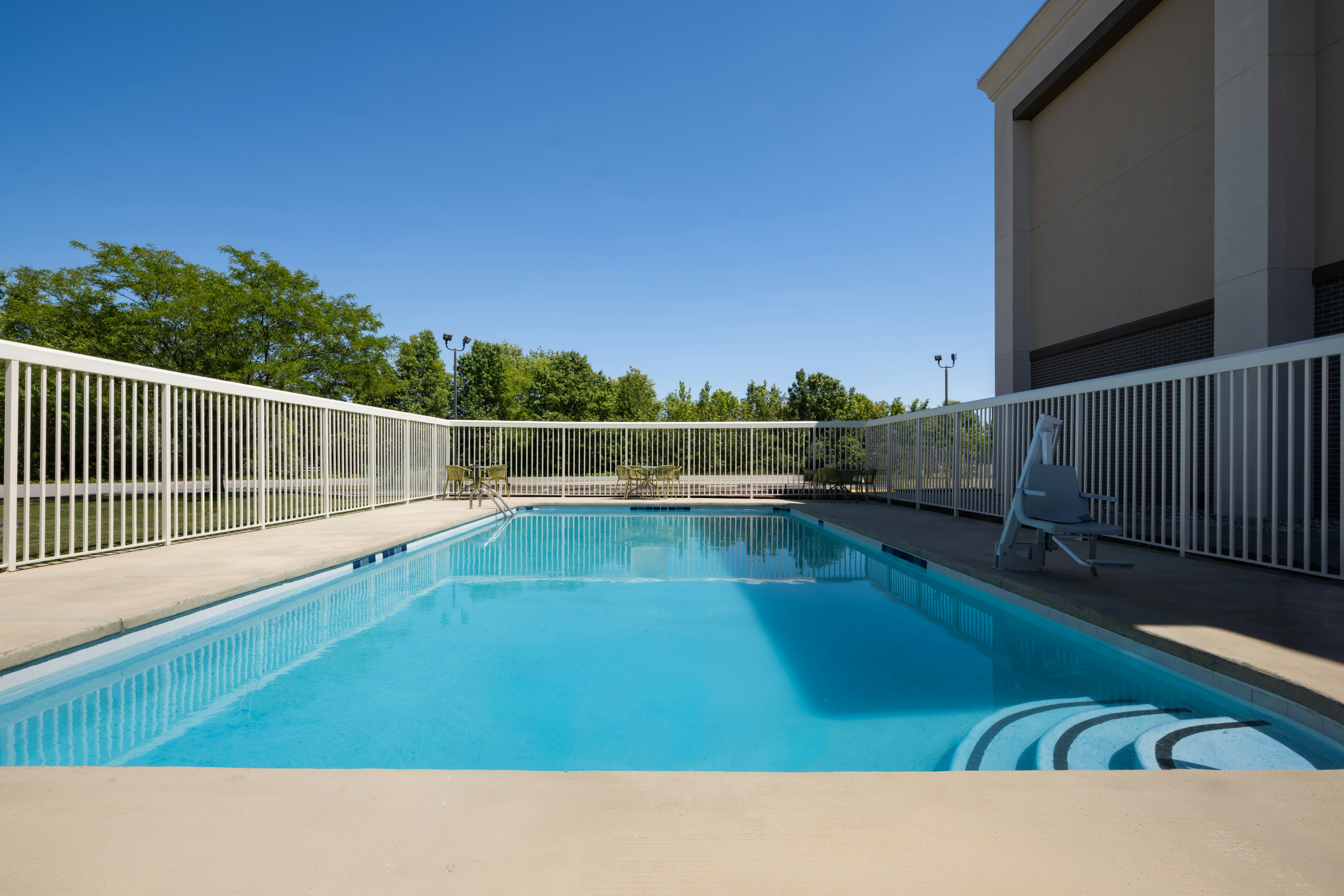 Hampton Inn Winfield/Teays Valley 25/43
