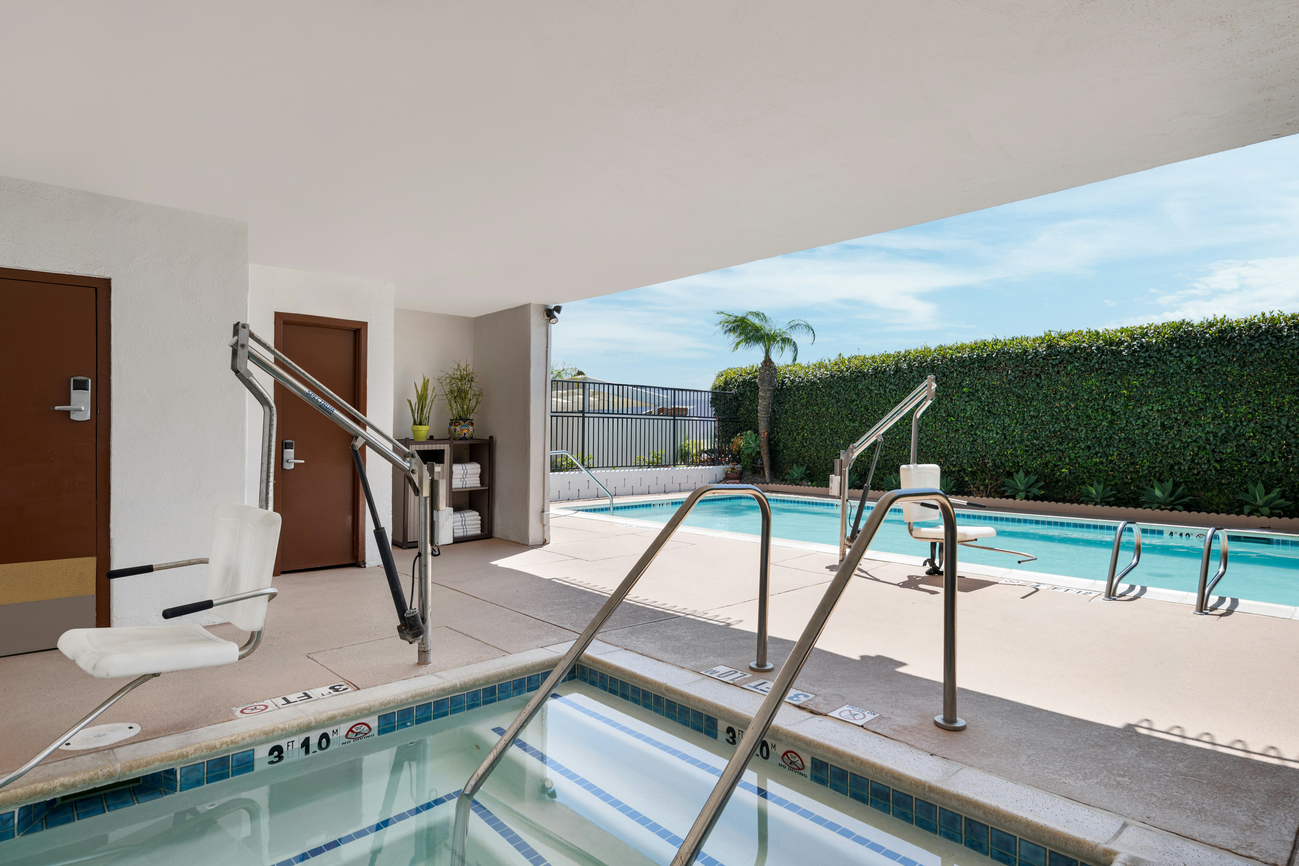 Holiday Inn Express San Diego-Sea World Area, an IHG Hotel 43/73
