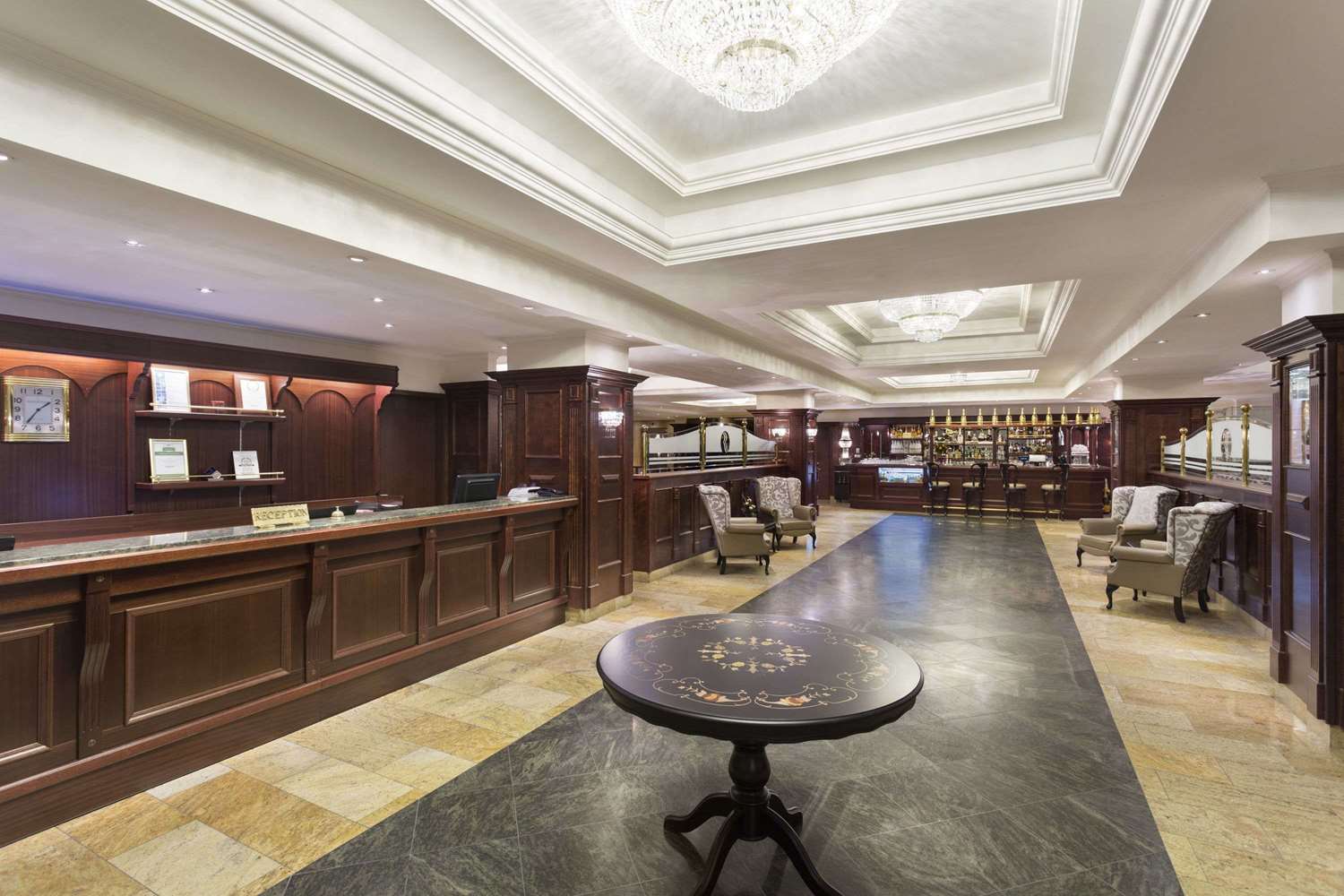Ramada Hotel & Suites by Wyndham Bucharest North 4/15