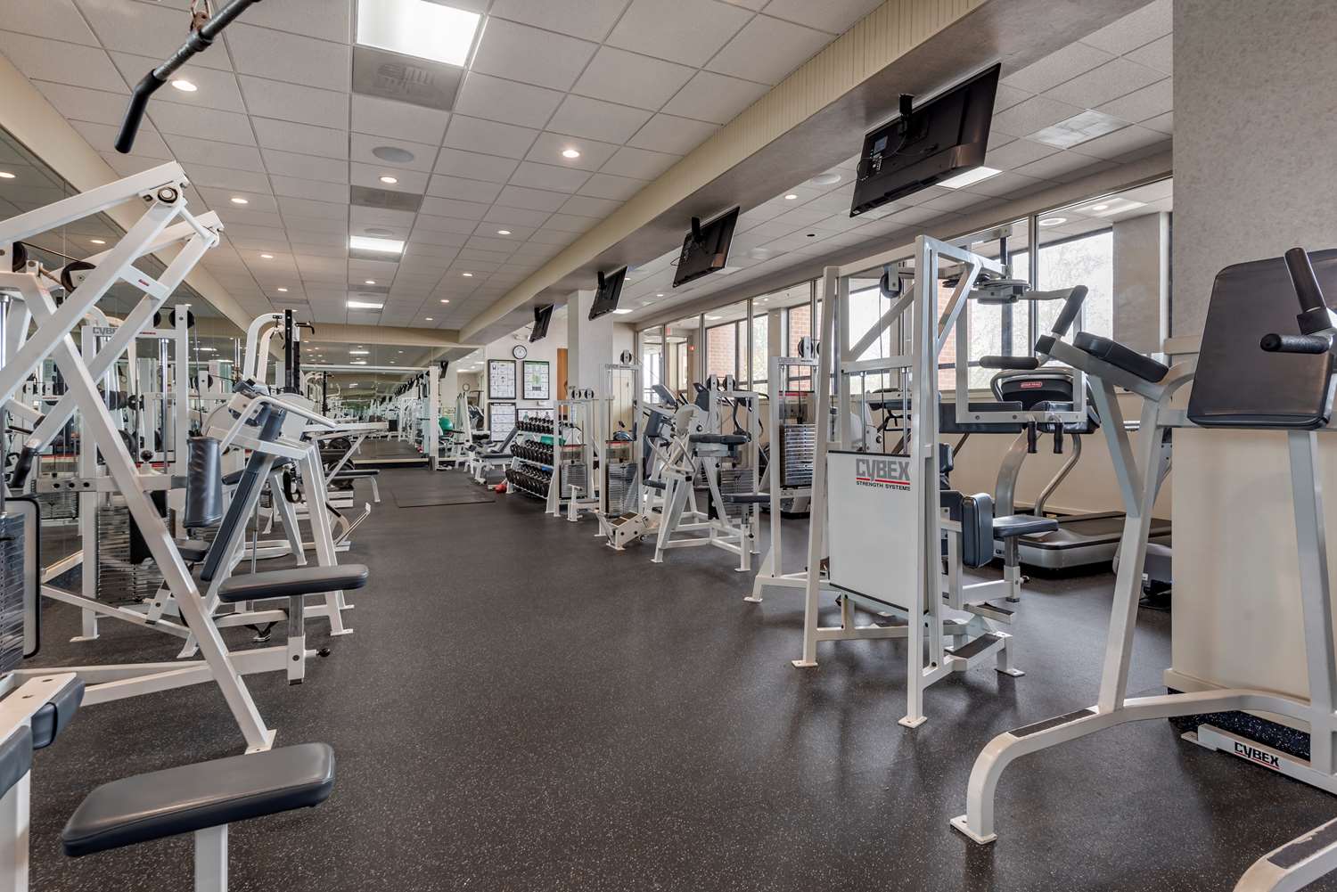 Best Western Plus Oswego Hotel And Conference Center 10/24