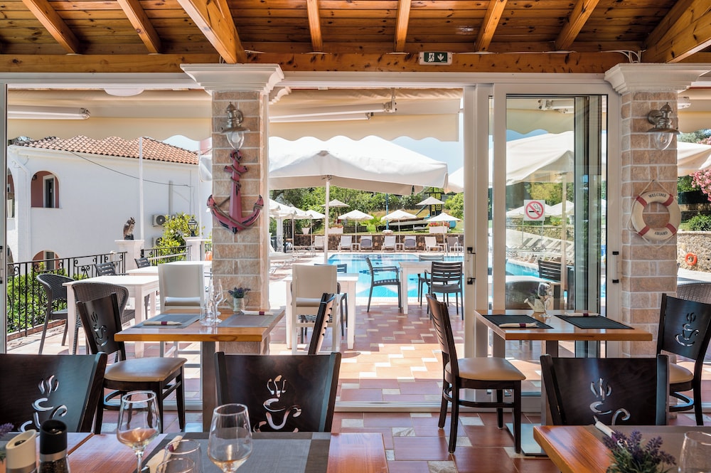 Mariettas Resort 30/50