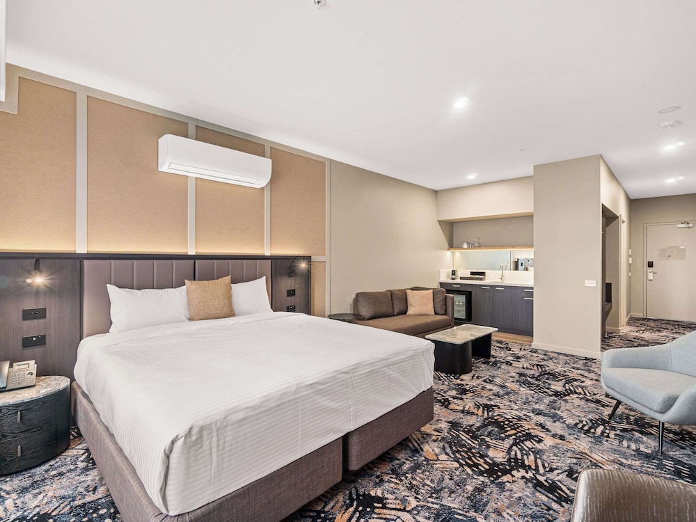 Mantra Shepparton 20/35