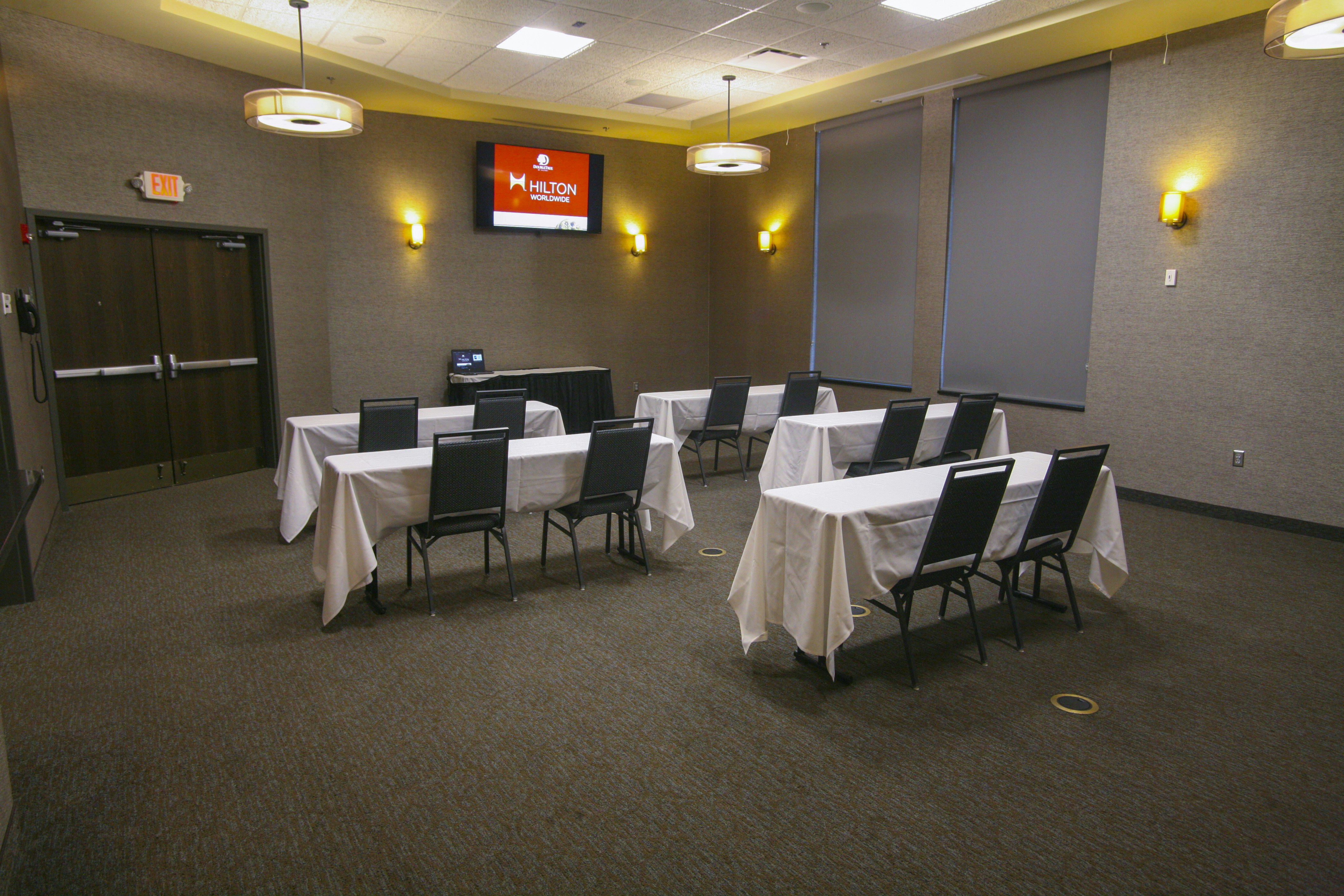 Doubletree By Hilton Hotel Bemidji 24/35