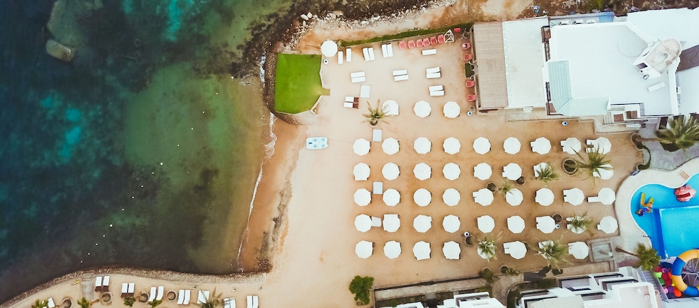 La Rosa Waves Beach Aqua Park 6/32