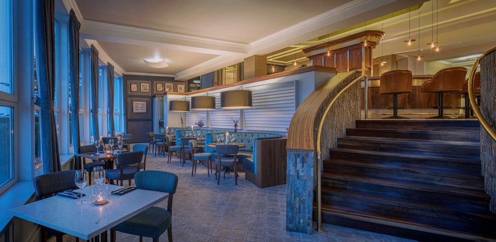 Garryvoe Hotel 48/53