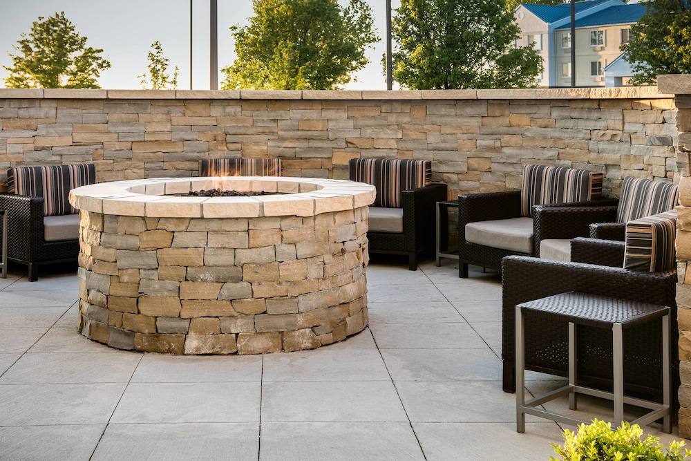 TOWNEPLACE SUITES KANSAS CITY AIRPORT 39/40