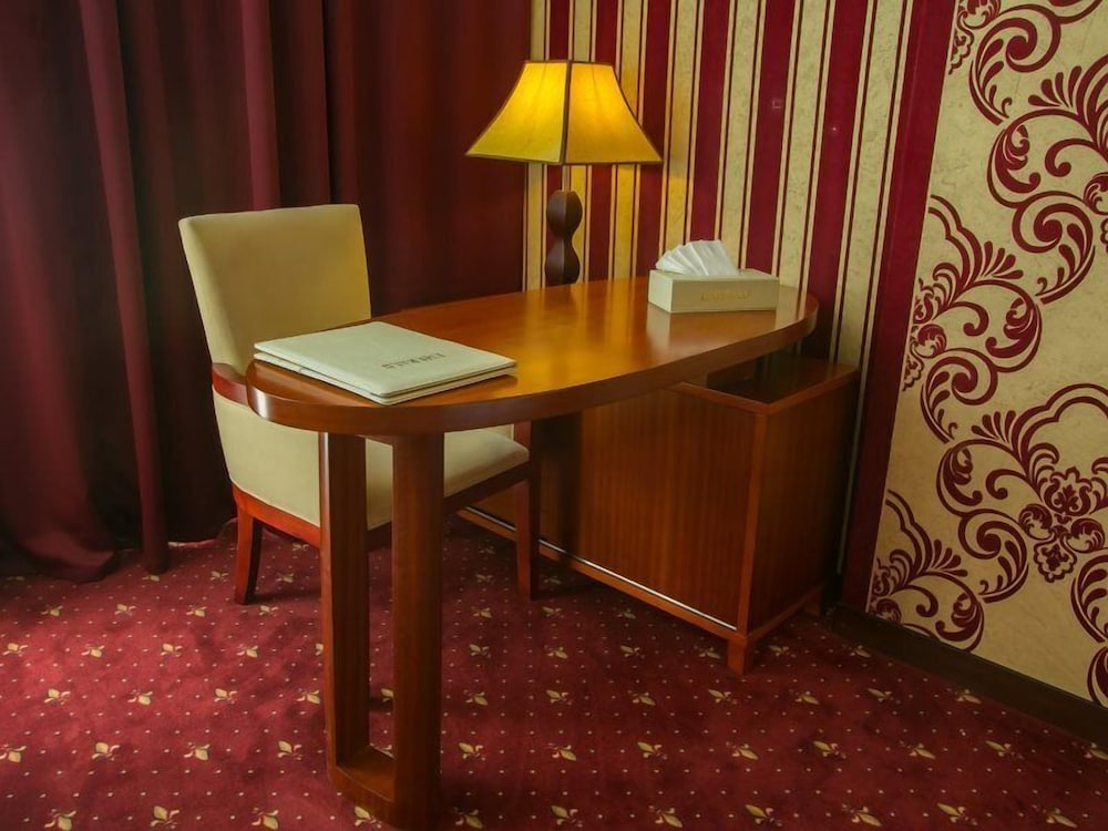 Emerald Hotel Baku 35/58
