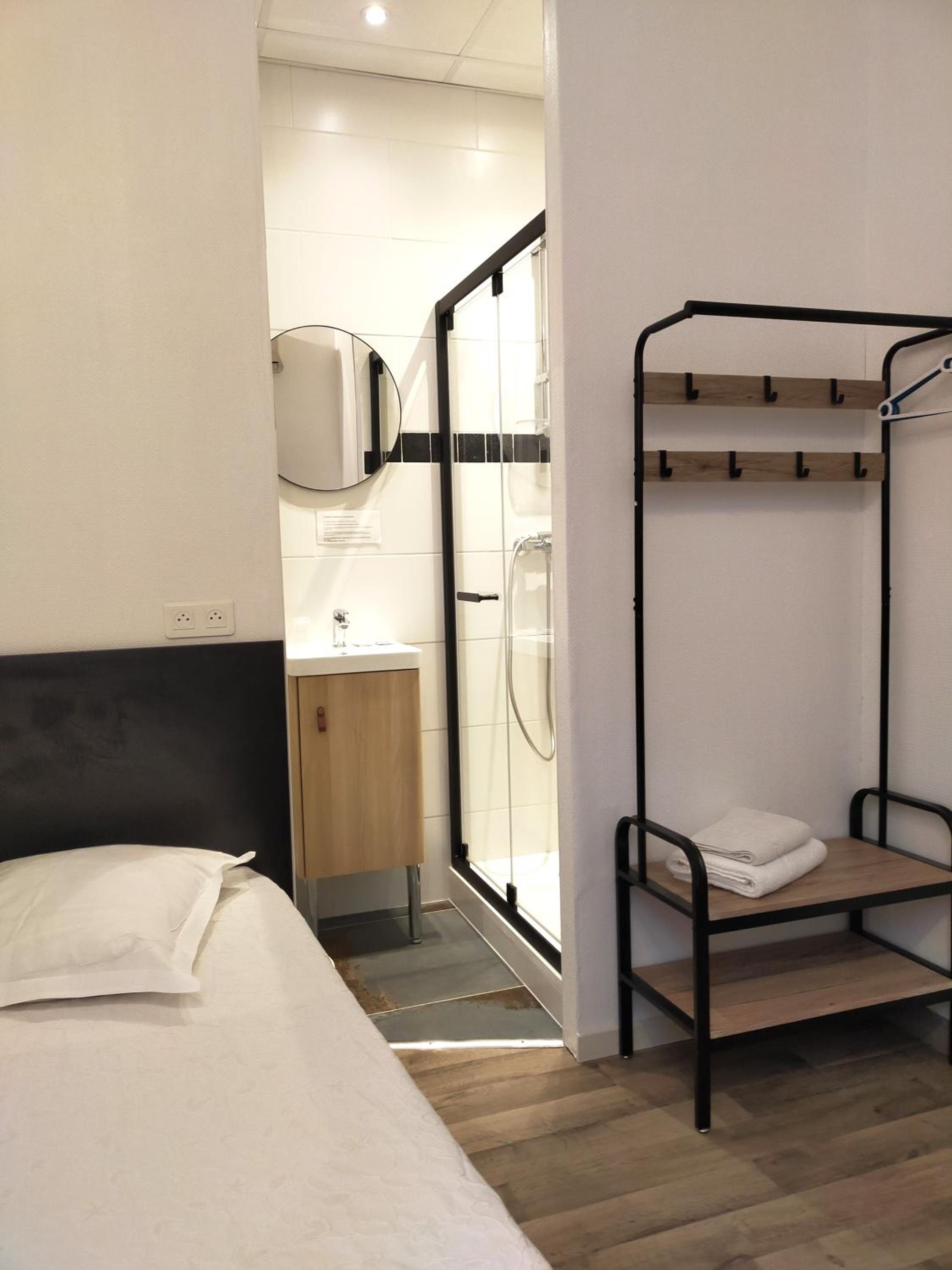 غرفة مفردة، AU NOUVEL HOTEL 2/7