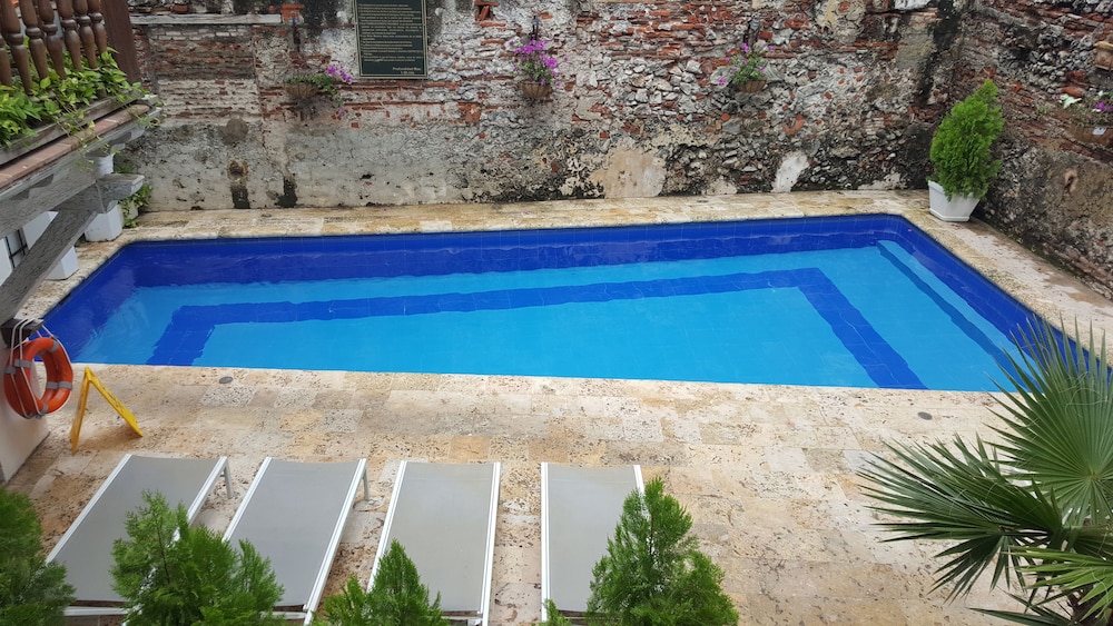 Hotel El Marques 41/62