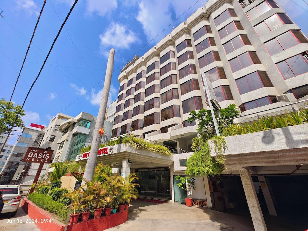 The Oasis Hotel 3/31