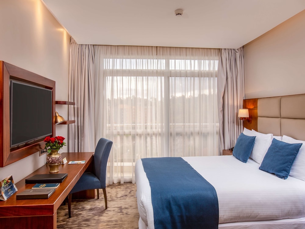 Golden Tulip Canaan Kampala 20/69