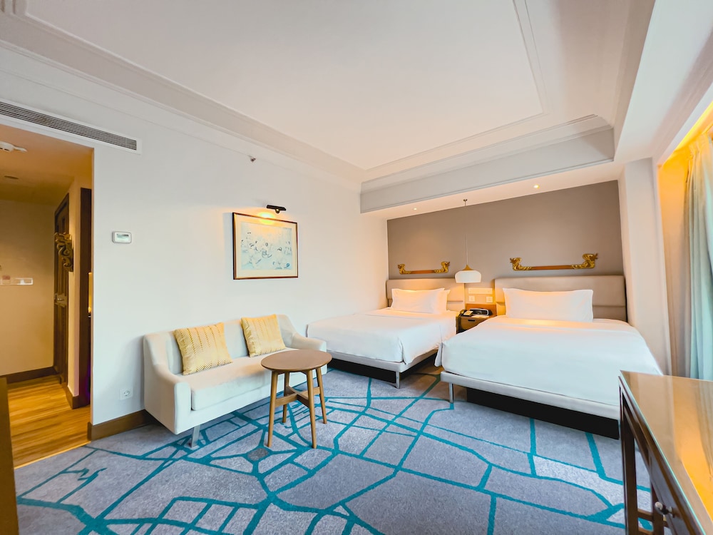 LE MERIDIEN JAKARTA 10/68