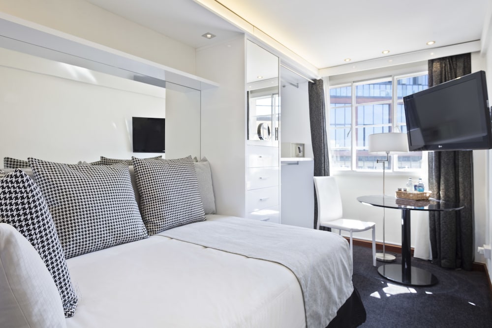 Melia White House Apartments 11/50