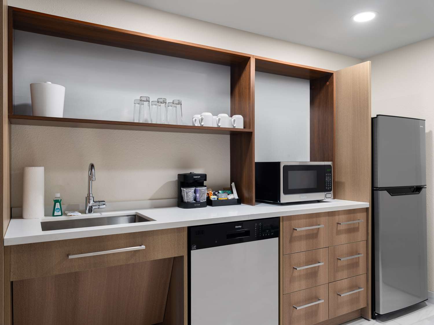 جناح استوديو بسريرين كوين بحوض استحمام لذوي الإعاقة، Home2 Suites By Hilton Brownsburg 7/7
