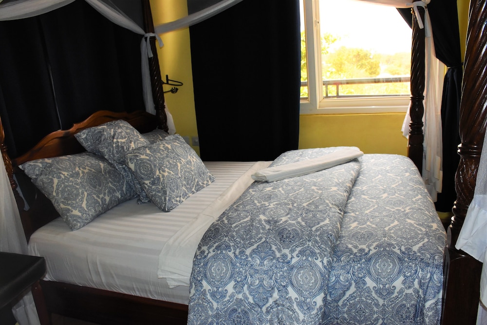 East Point Hotel Moshi 35/55