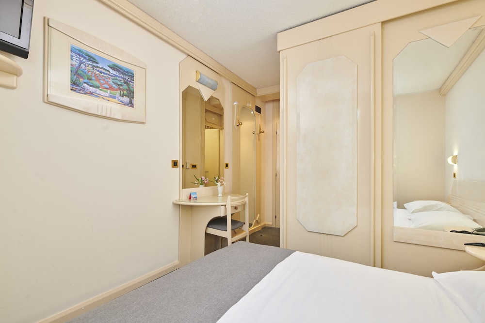Hotel Gran Vista Plava Laguna 8/33