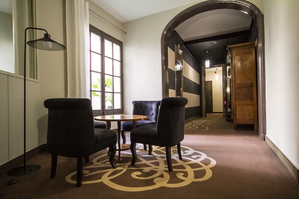 Hotel Majestic 45/58