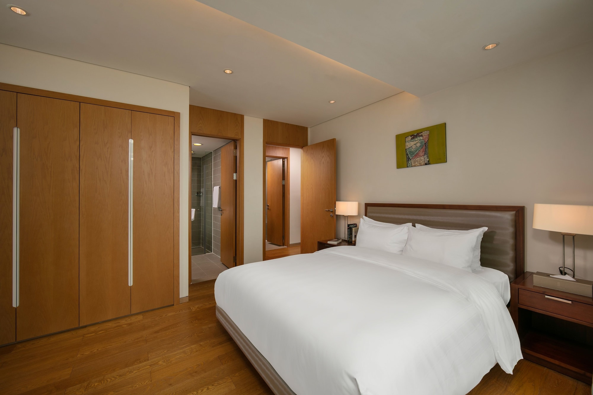 2 BEDROOMS, APARTMENT