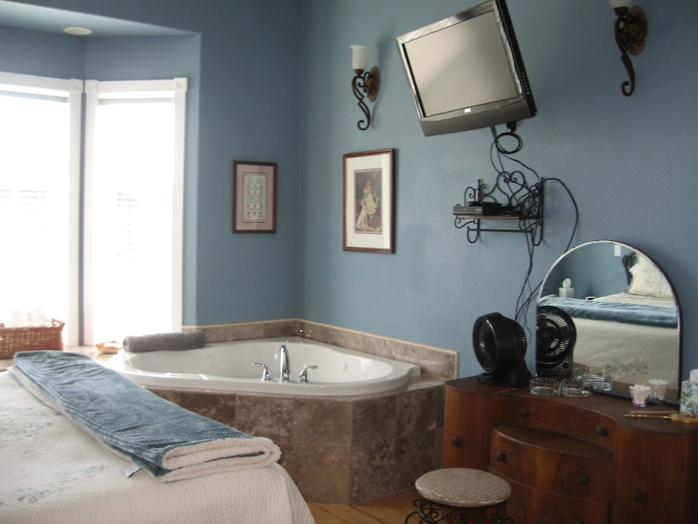 The Collins Inn And Seaside Cottages - Adults Only 75/77