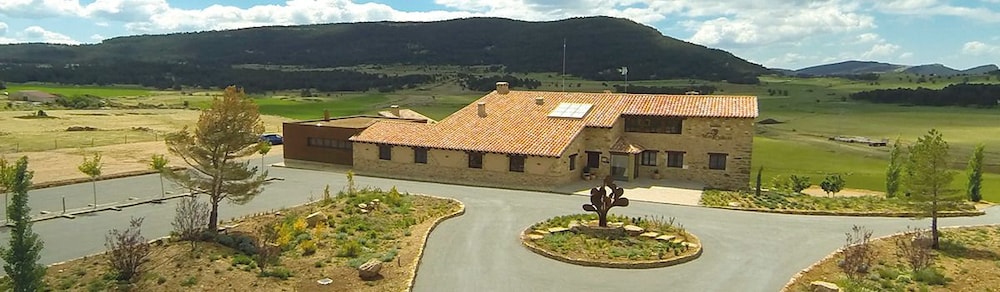 HOTEL CON ENCANTO MAS DE CEBRIAN 1/34