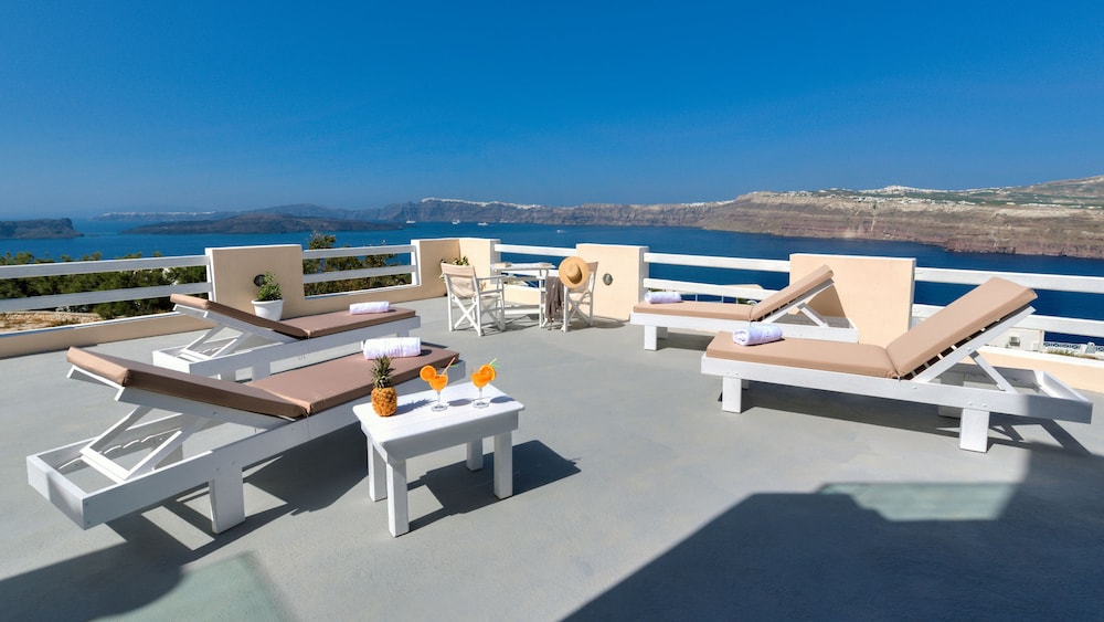 Akrotiri Apartments 45/50