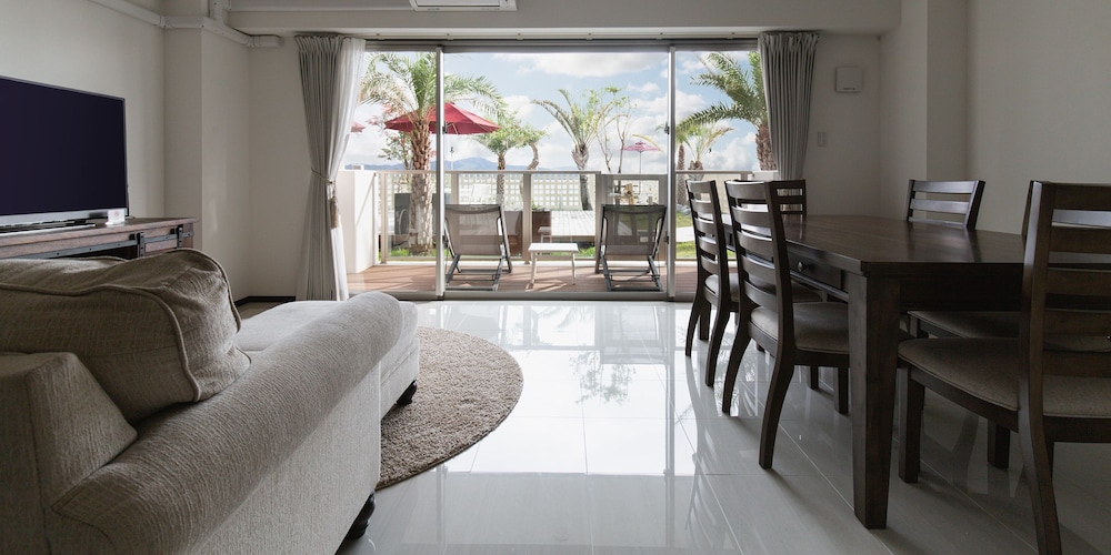 Garden Suite, 1 Double and 1 Single Bed, Sofa