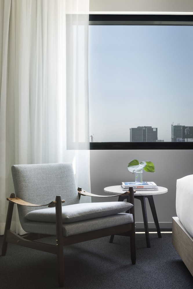 KIMPTON EVERLY HOTEL 36/80