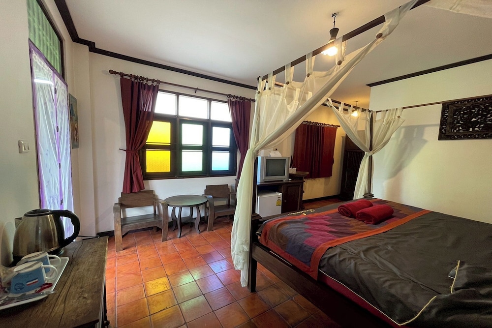 The Royal Shilton Resort 13/50
