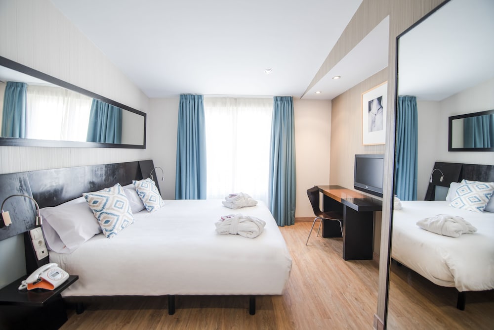 SUPERIOR, DOUBLE BED, TERRACE