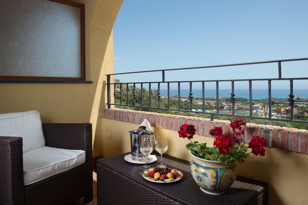 'A NUCIARA PARK HOTEL & WELLNESS CENTER 35/40