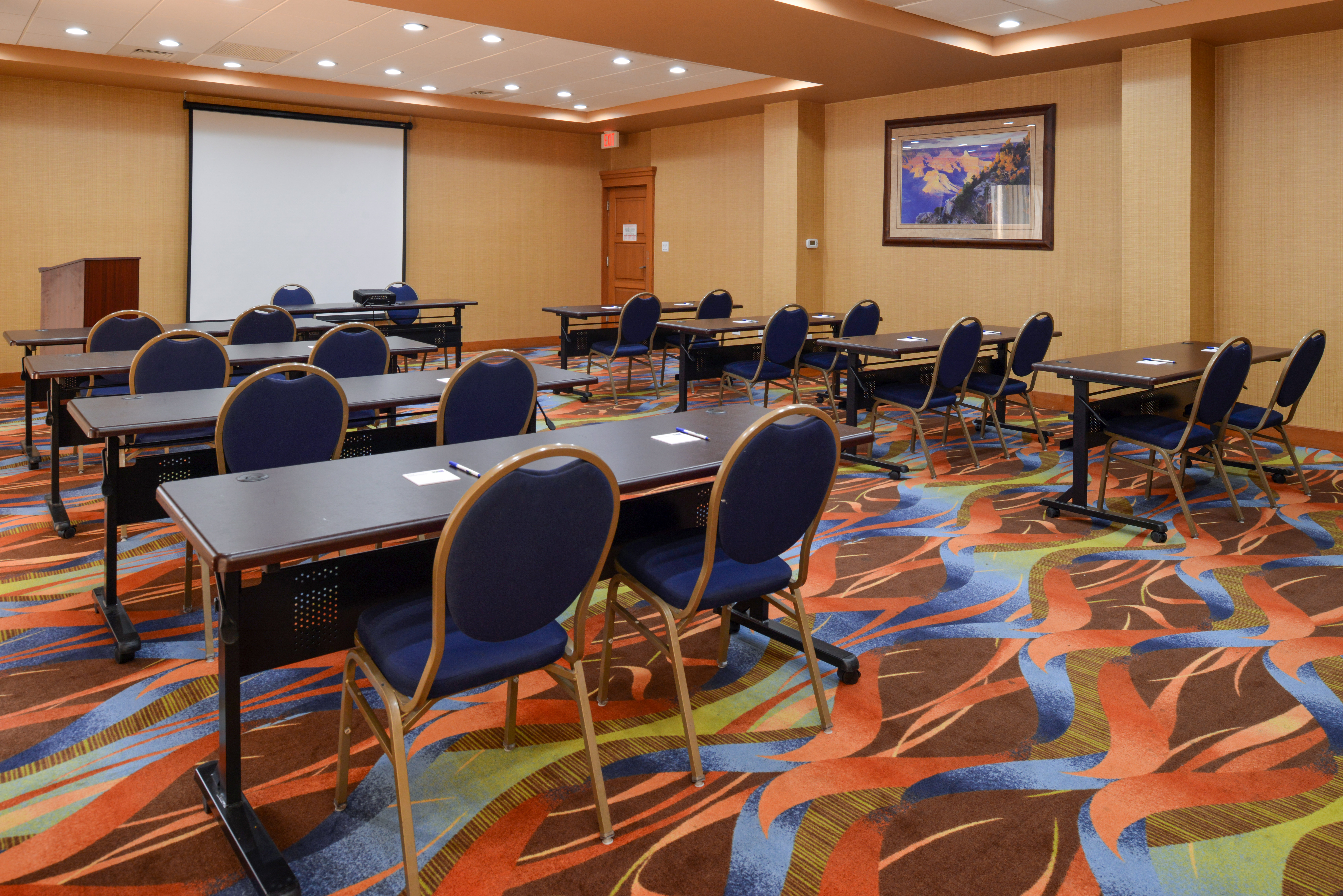 HOLIDAY INN EXPRESS FLAGSTAFF 50/63