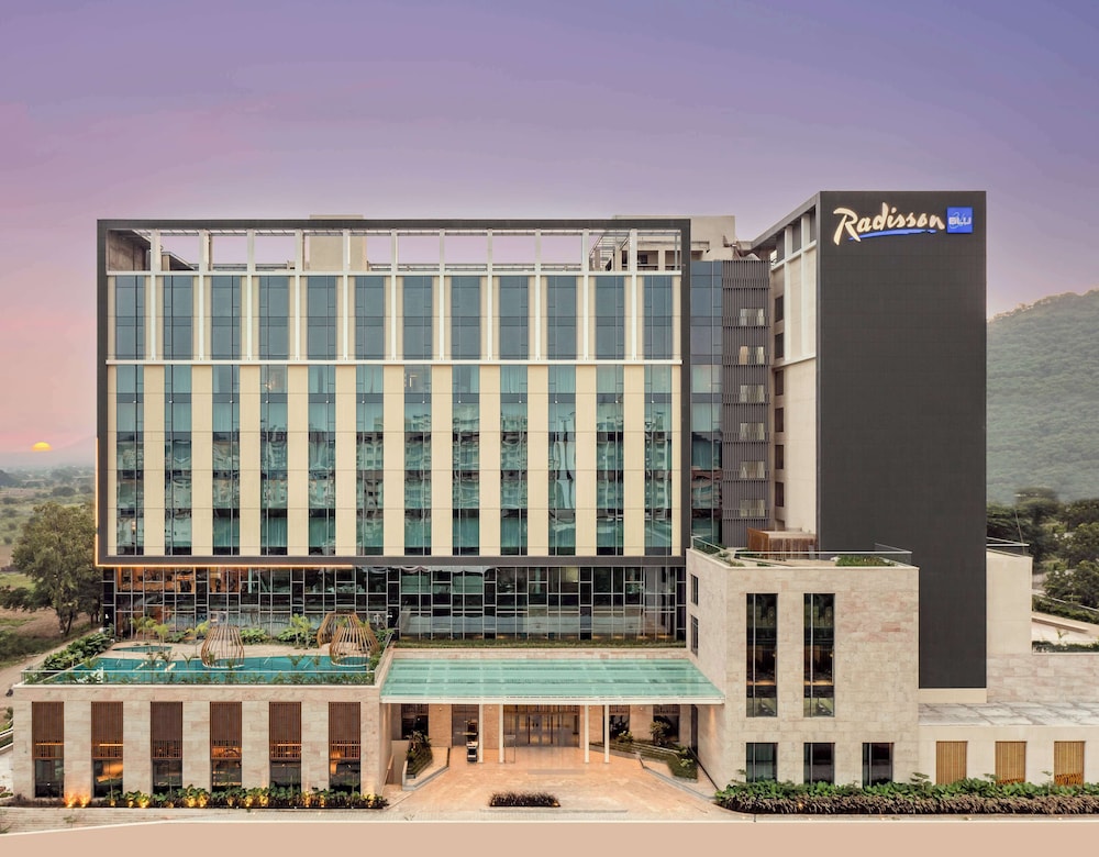 Radisson Blu Hotel & Spa Nashik 1/50