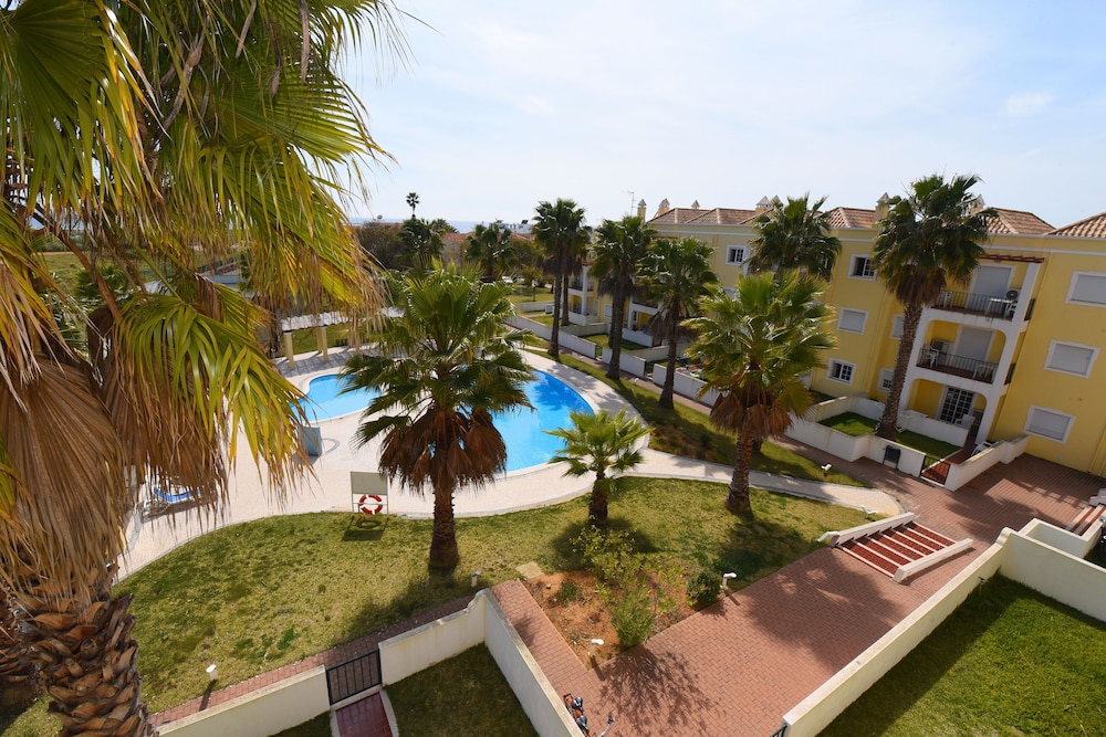 Praia Da Lota Resort Apartments 5/85