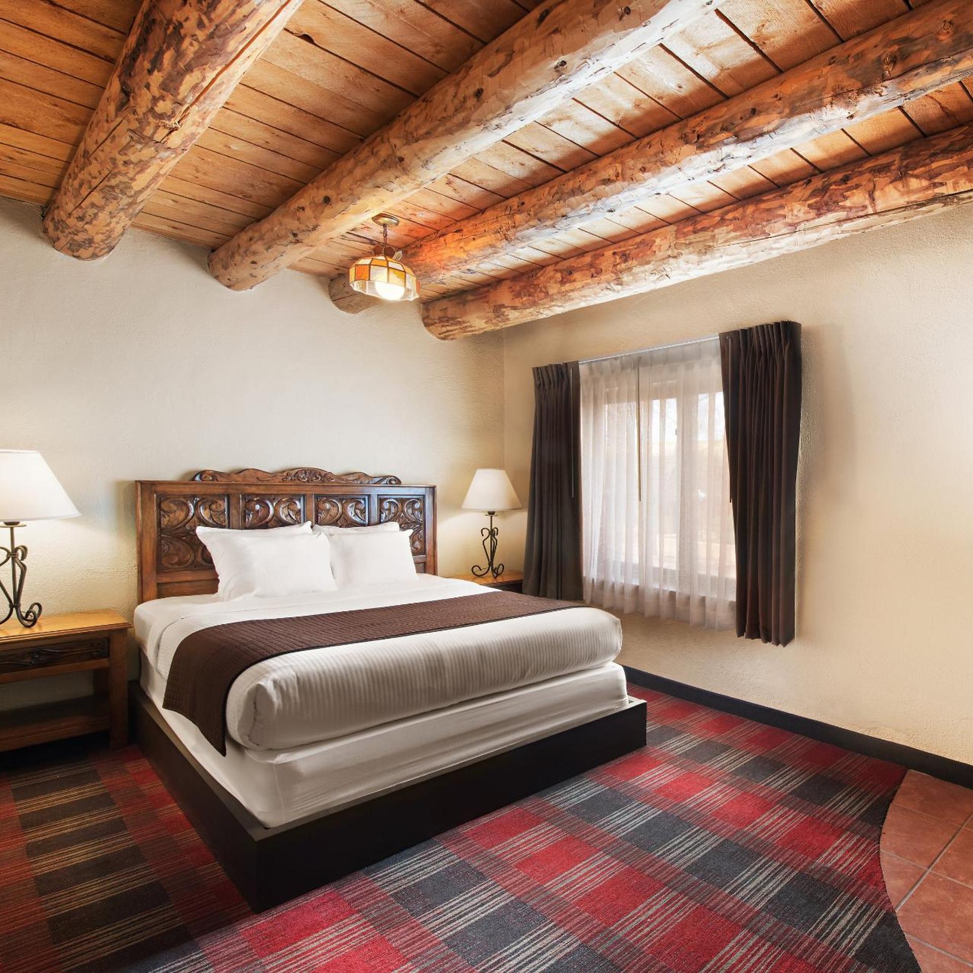 جناح جونيور، Sagebrush Inn Suites 2/10