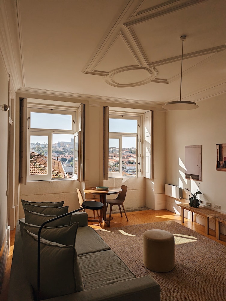 B28 Apartments 30/50